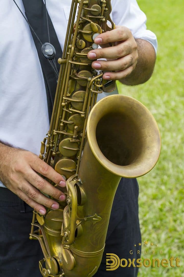 Grupo Doxsonett - violoncelista em evento