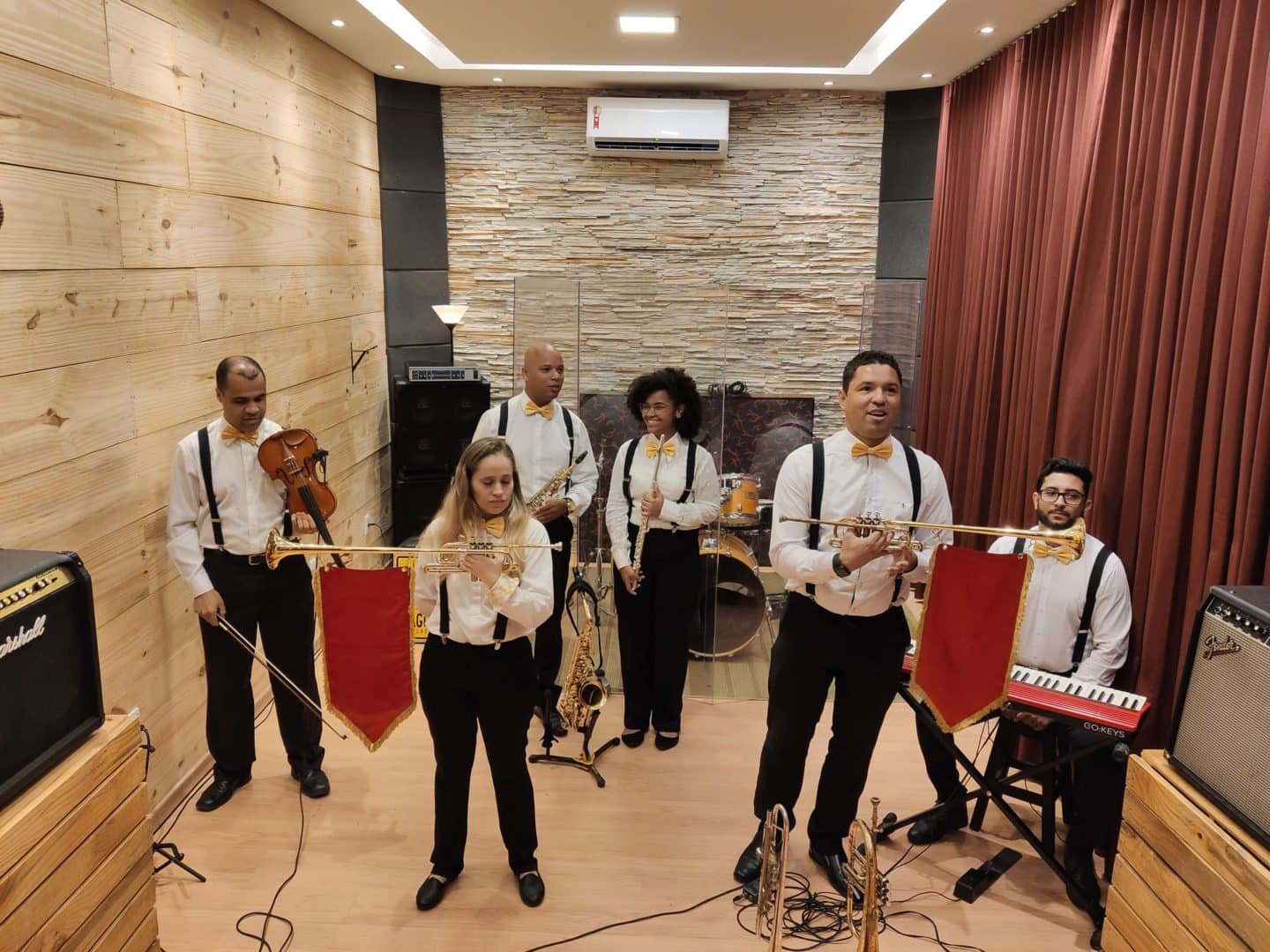 Grupo Doxsonett - grupo em ação